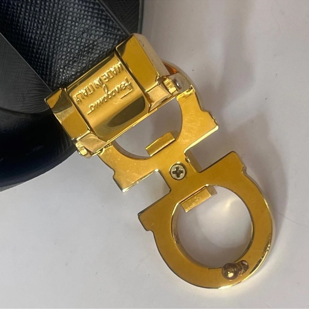 Salvatore Ferragamo Black and Gold leather Belt - Picture 15 of 16